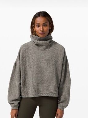 Lululemon peaceful moments pullover XS/S (weathered grey/sage/grey sage